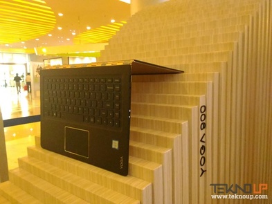 Lenovo Luncurkan YOGA 900